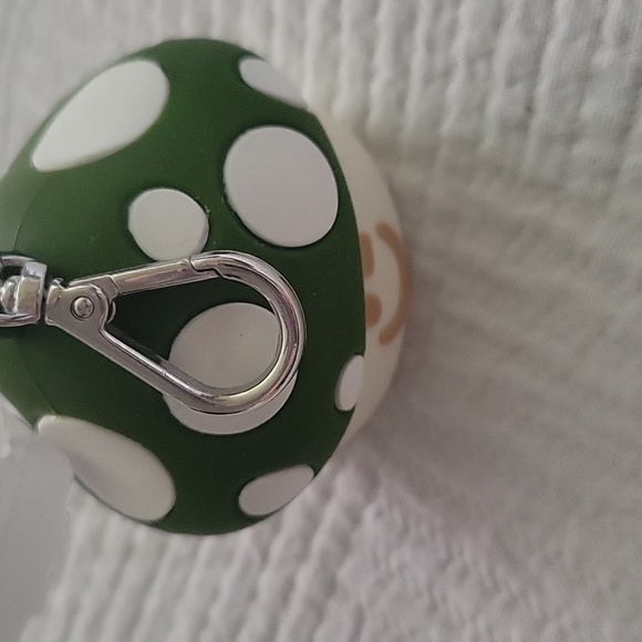 Bath and Body Works Mushroom Pocketbac Hand Sanitizer Holder - Picture 5 of 5